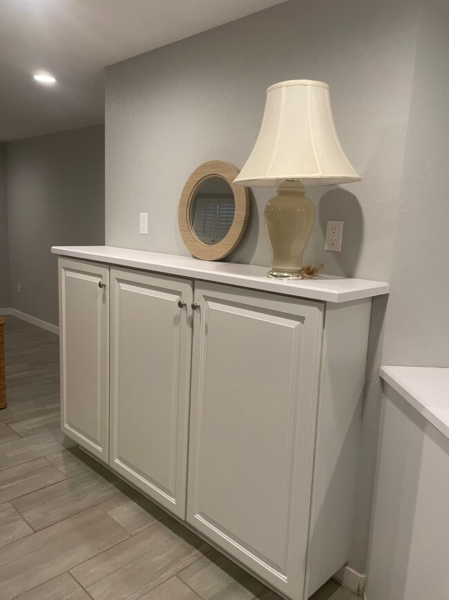 Photo - 1105 Green St Unit BasementApartment