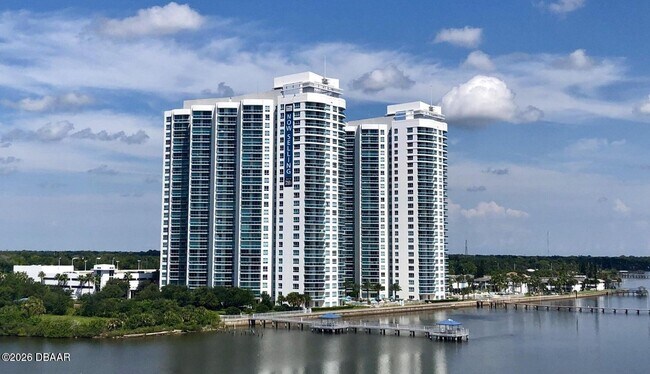 Building Photo - 231 Riverside Dr Unit 807