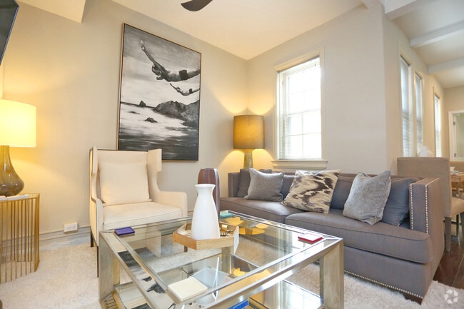 1BR,1BA,- 546 SF - Living Room