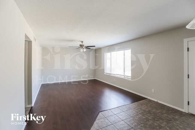 Photo - 15874 W Mohave St