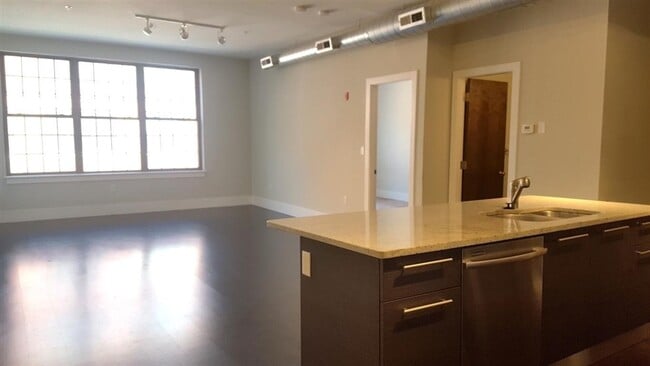 Photo - 154 W 2nd St Unit 204