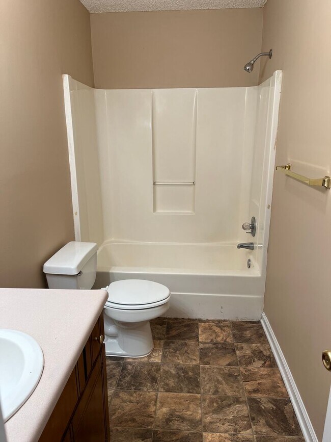Photo - 2 Bedroom/2 Bath Duplex located in North V...