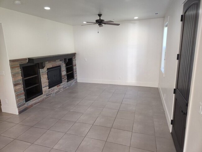 Photo - 13587 Hillclimb Ln