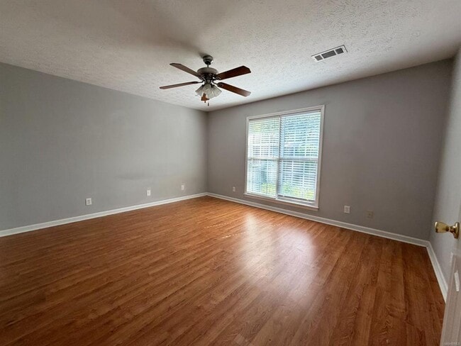 Photo - 28 Penton Ct