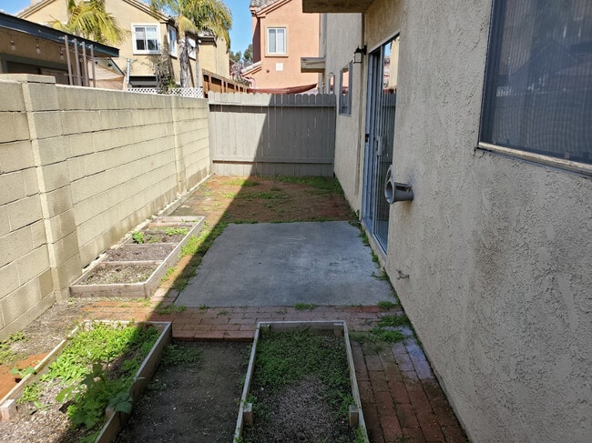 The Courtyards Apartments