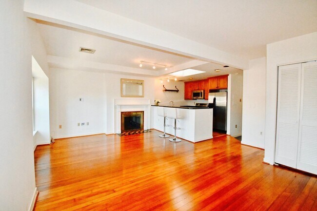 Photo - 32 Fairfield St Unit 7