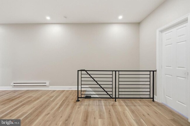 Building Photo - 865 N 47th St