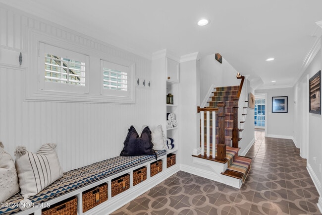 Photo - 289 Beach Front