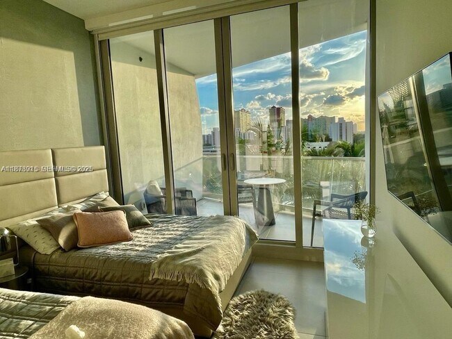 Photo - 16901 Collins Ave Unit 502