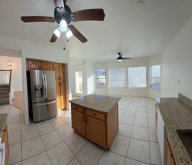 Photo - 949 E Gila Ln