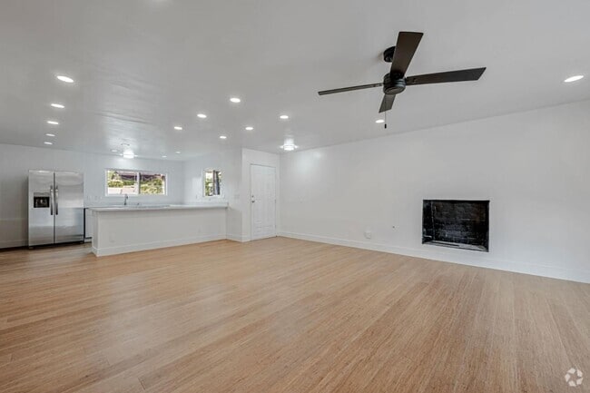 Building Photo - 6046 Reo Pl Rental