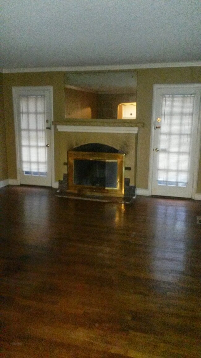 Photo - 7400 Forest Ave