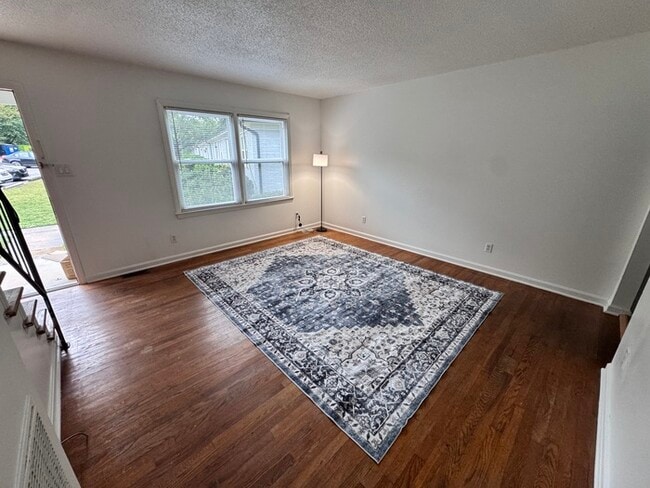 Photo - 3818 Lupton Cir
