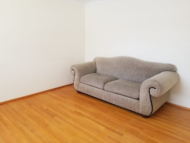 Photo - 304 Morrison N Ave Unit 6