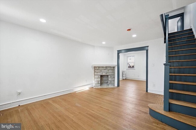 Photo - 703 N 66th St