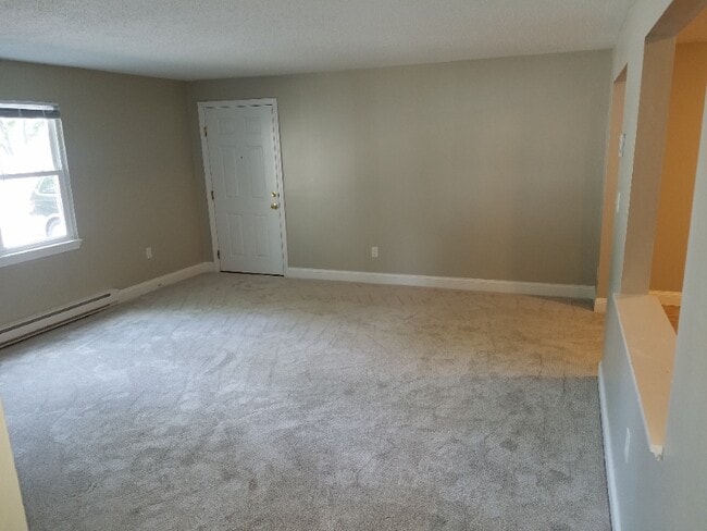 Photo - 17 Anderson Ave Unidad H