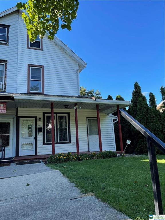 Photo - 2243 Walnut St