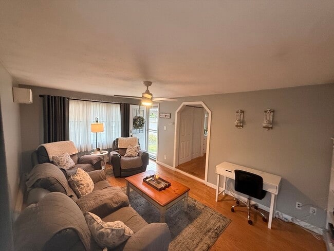Photo - 37 Beechwood Pl
