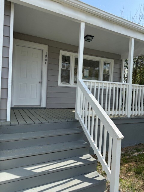 Photo - 1904 N Main St