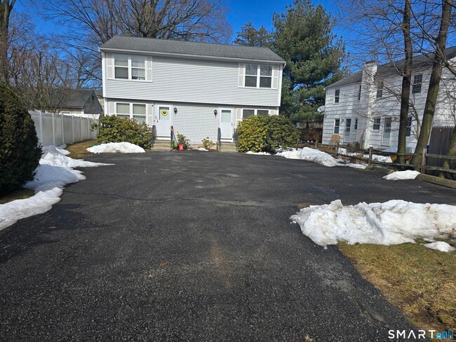 Photo - 5 1/2 Lenox Ave