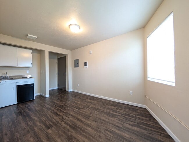Photo - Nice 1-Bedroom, 1-Bath Apartment In Downtown Springfield!