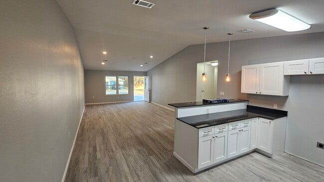 Photo - 216 White Eagle Trl Unit A