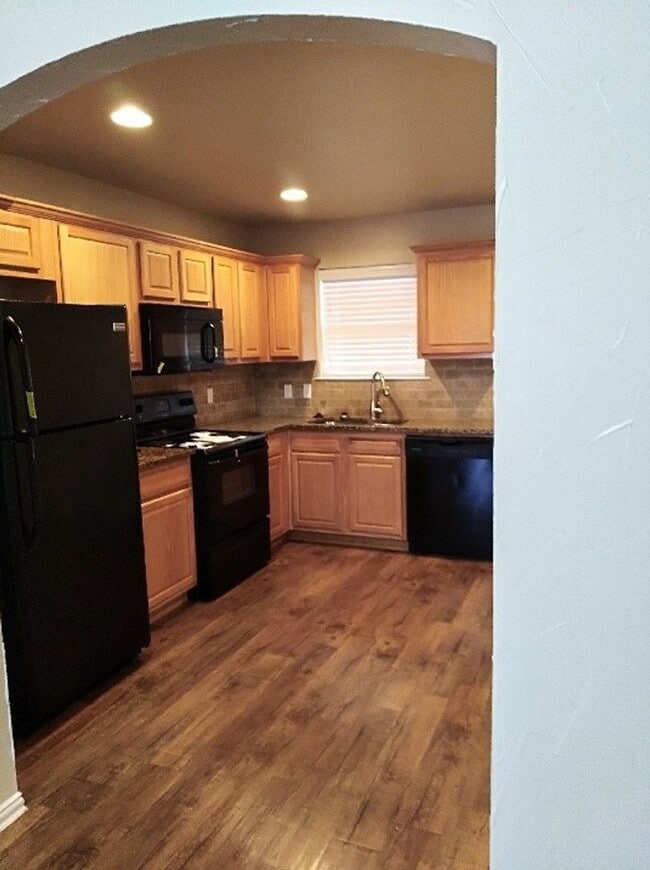 Photo - Sunview Homes - W Tonner Unit 203 W Tonner