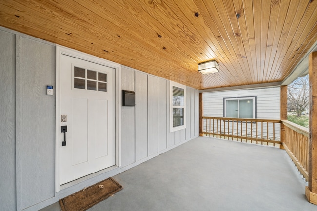 Photo - Stunning Top of the Line Remodel Walking Distance to Downtown!