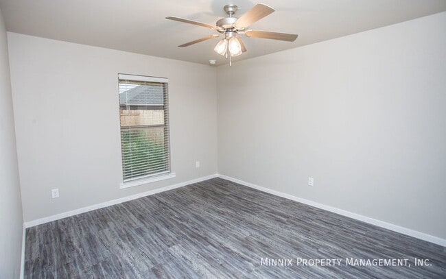 Photo - 2123 N Avenue J