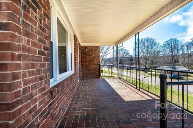 Photo - 1106 13th St NW