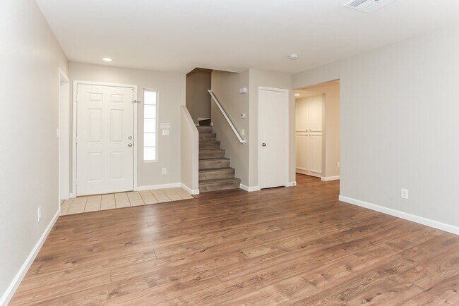 Photo - 5025 Frozen Springs Ct