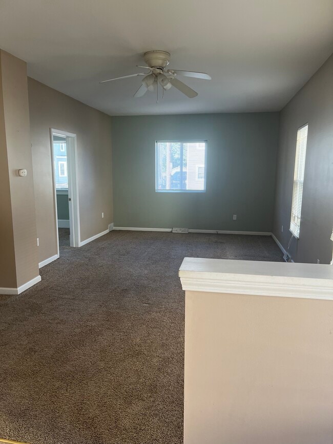 Photo - 1021 W 4th St Unit 1