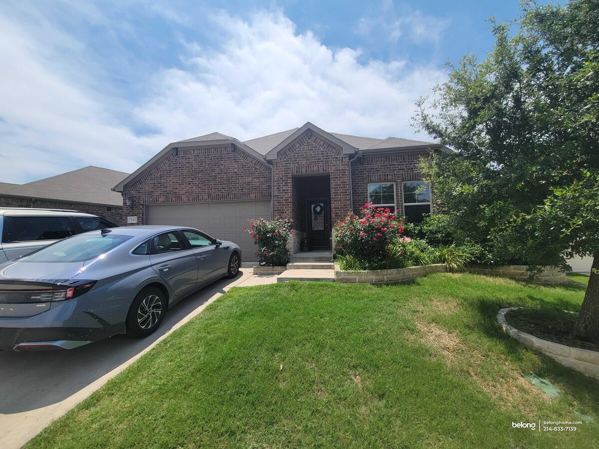 Photo - 242 Maverick Ct
