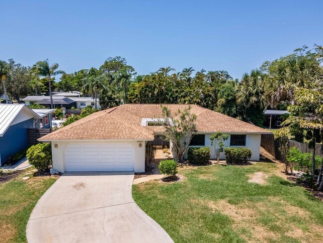 Building Photo - RARELY AVAILABLE! 3BED/2BATH POOL HOME FOR RENT-SARASOTA, FL $3195.00