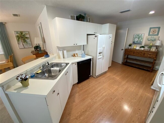 Photo - 1672 Duran Dr