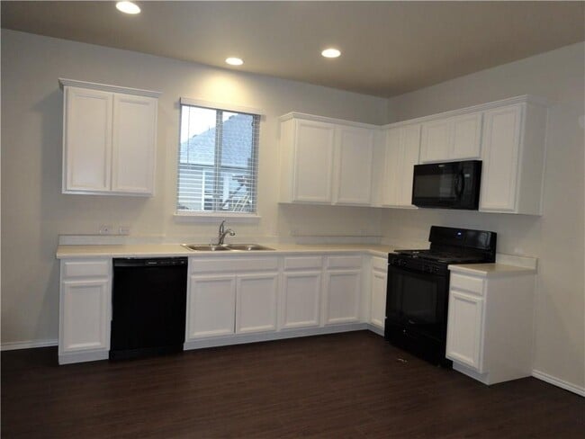 Photo - 100 Carlina Lp