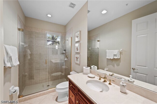 Building Photo - 2658 Bolero Dr Unit 9-2