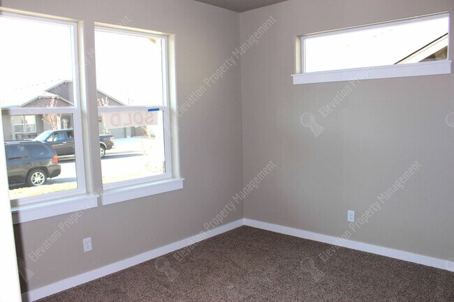 Photo - 60868 SE Sweet Pea Dr