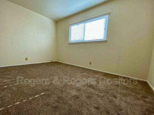 Photo - 670 San Luisito Way