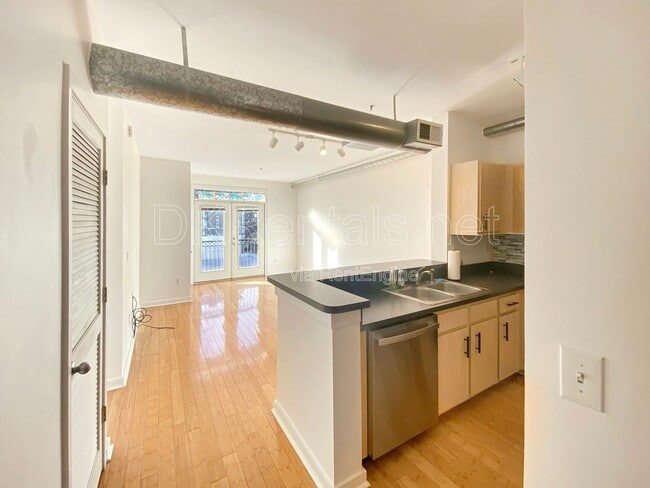 Photo - 800 Peachtree St NE Unit Apartment 1512