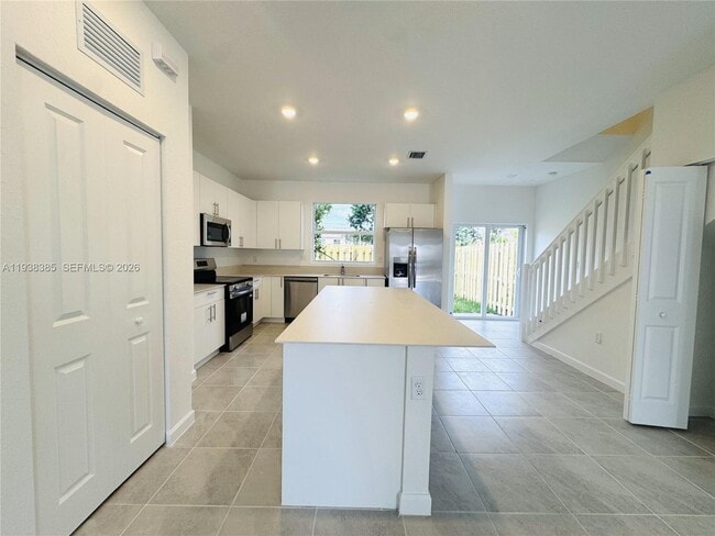 Photo - 223 NW 11th Ct