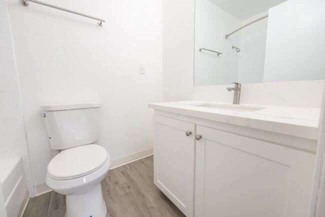 Photo - Bridgeview Apartments