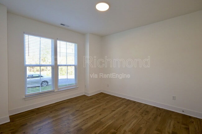 Photo - 15325 Sunray Wy