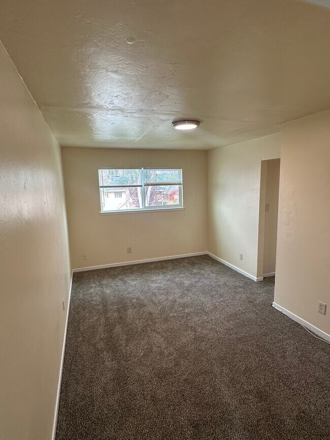 Photo - 956 Apgar St Unit 4