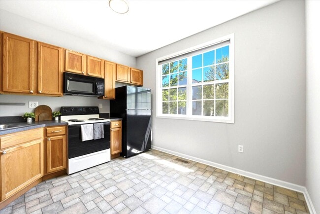 Photo - 248 Roosevelt Ave