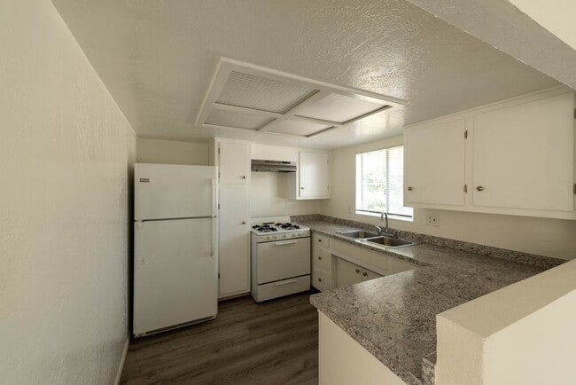 Photo - 220 N Myers St Unit B