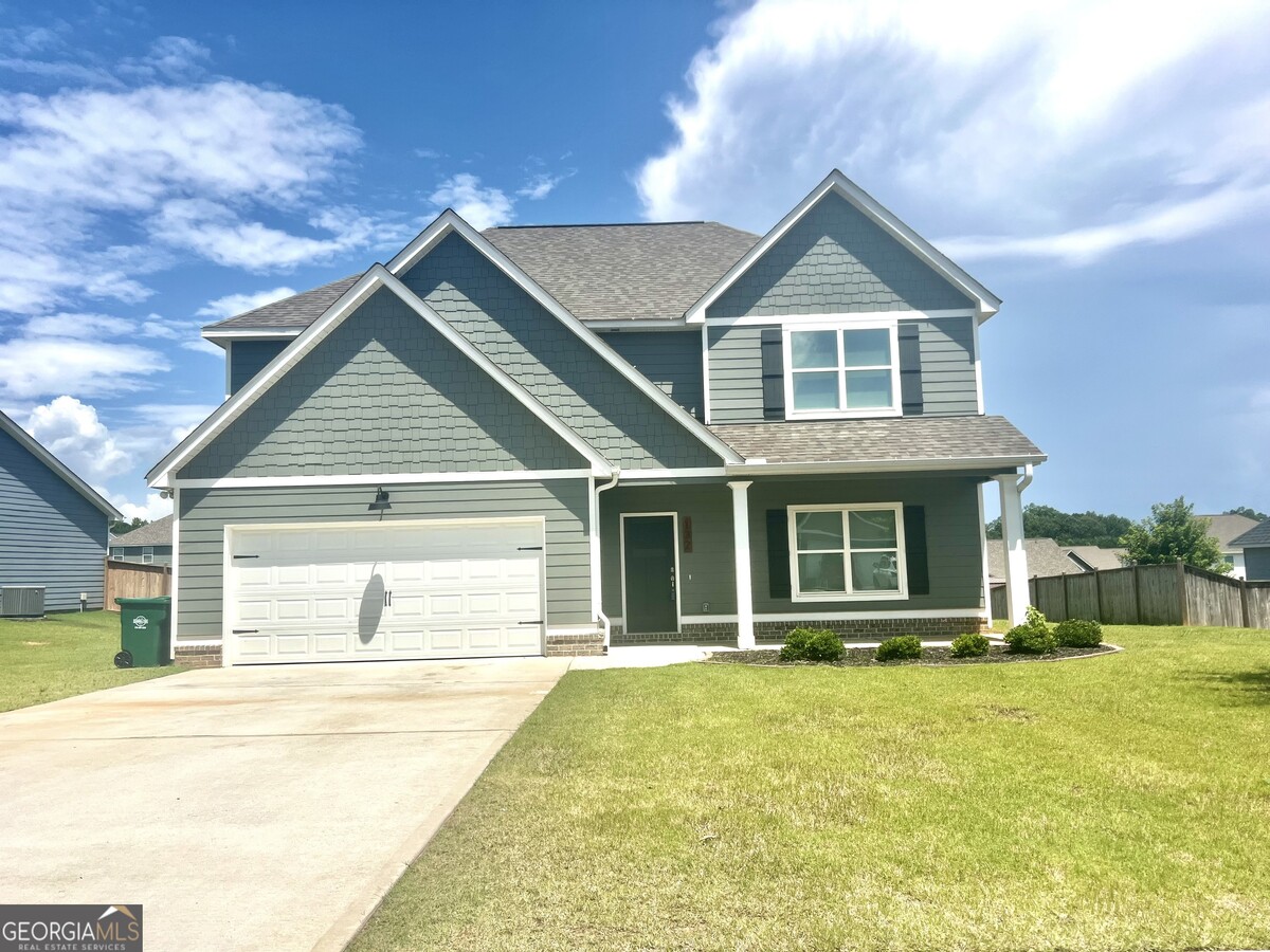 Photo - 132 Springwood Dr House
