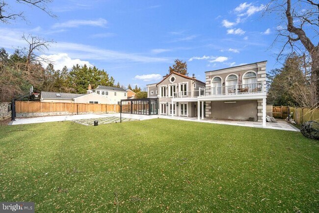 Photo - 5306 Bradley Blvd