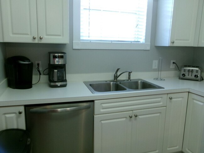 Photo - Furnished 2 bedroom, 2 bath condo in Arrowhead Community Unit 303