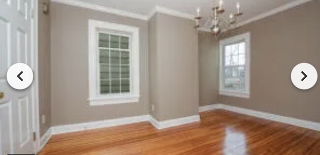 Dining room - 126 N College St Unit 2